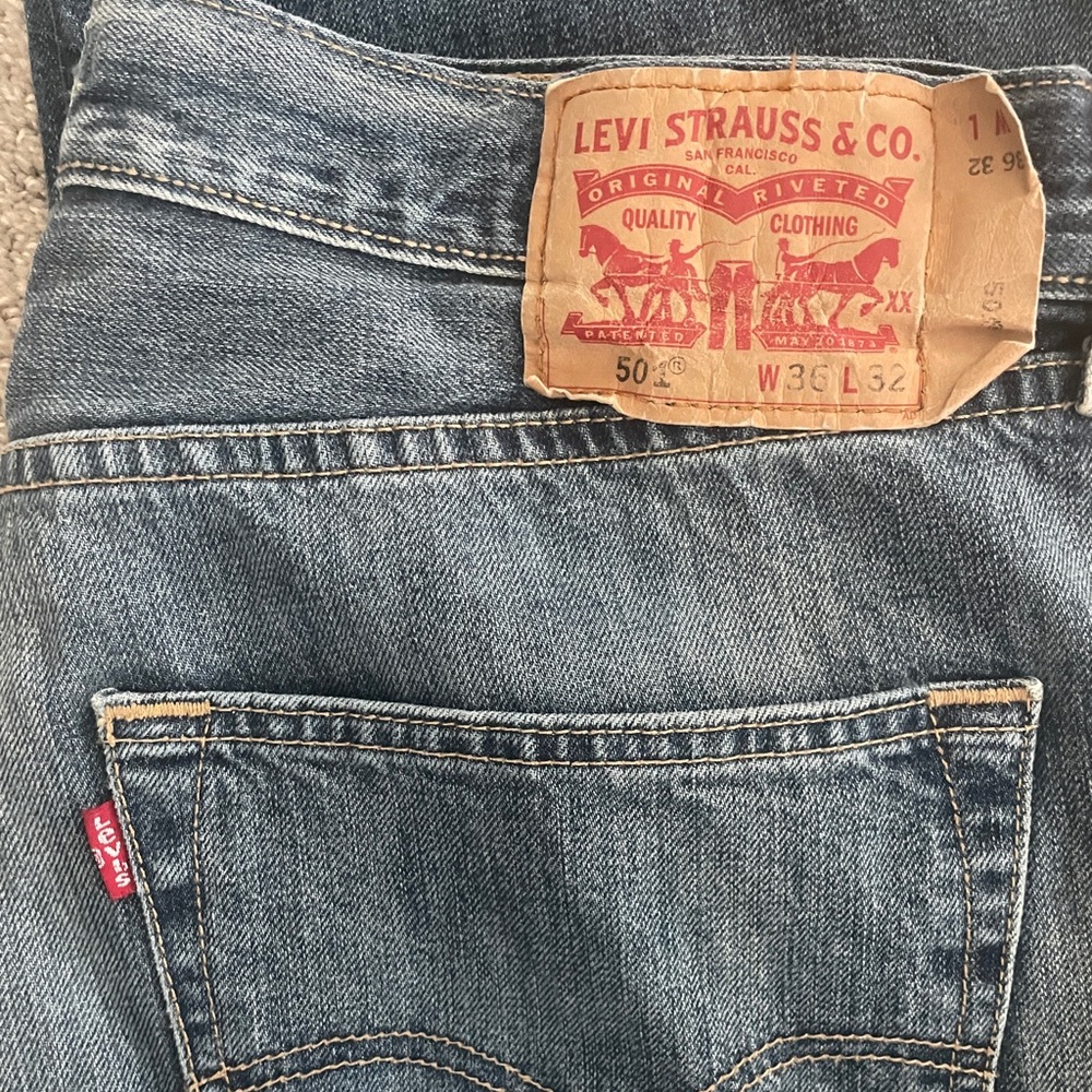 Levi’s Classic 501 Men’s Jeans Medium Wash Size 36x32